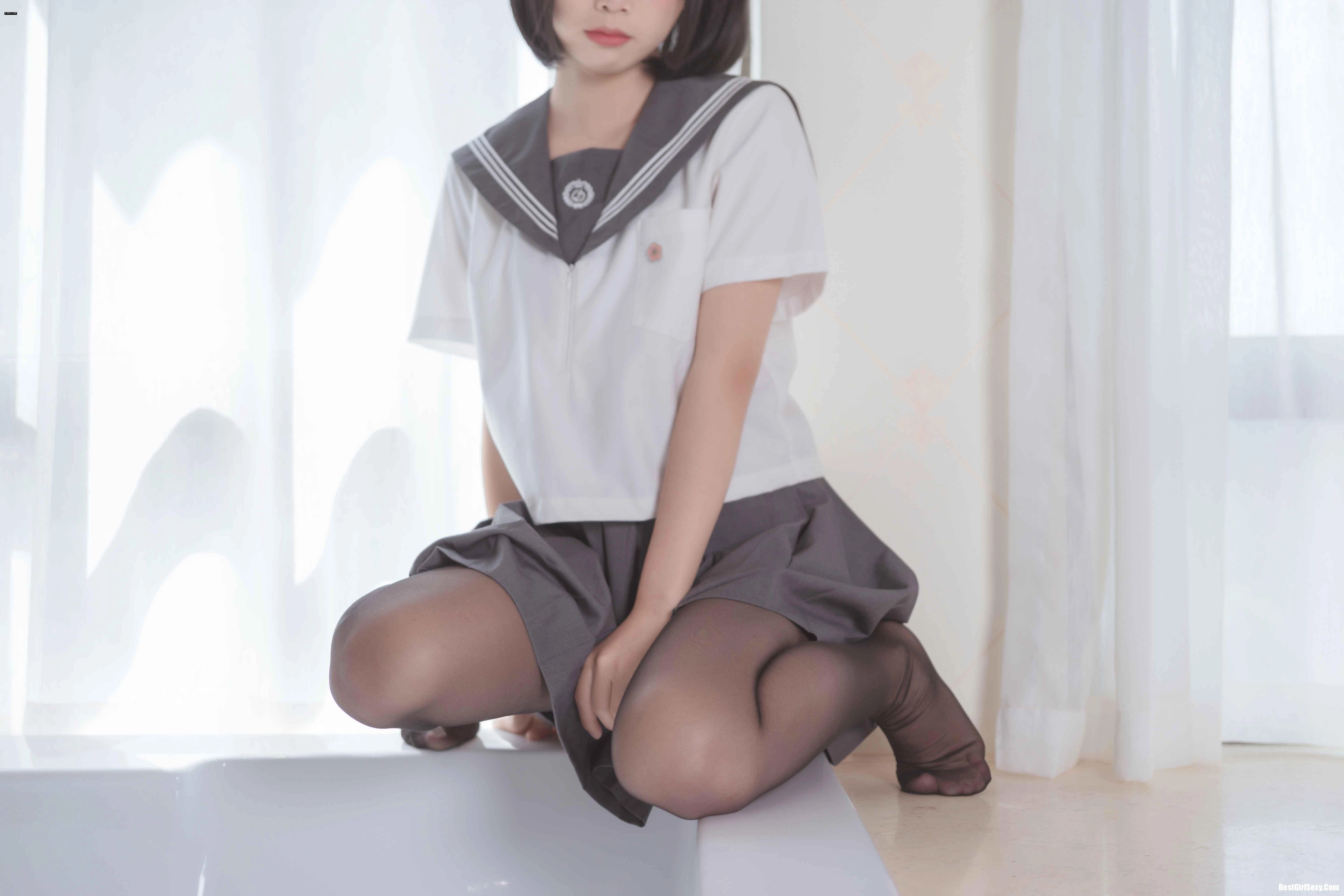 面饼仙儿 NO.016 The girl in the brain black silk JK - 第 6 张高清写真大赏