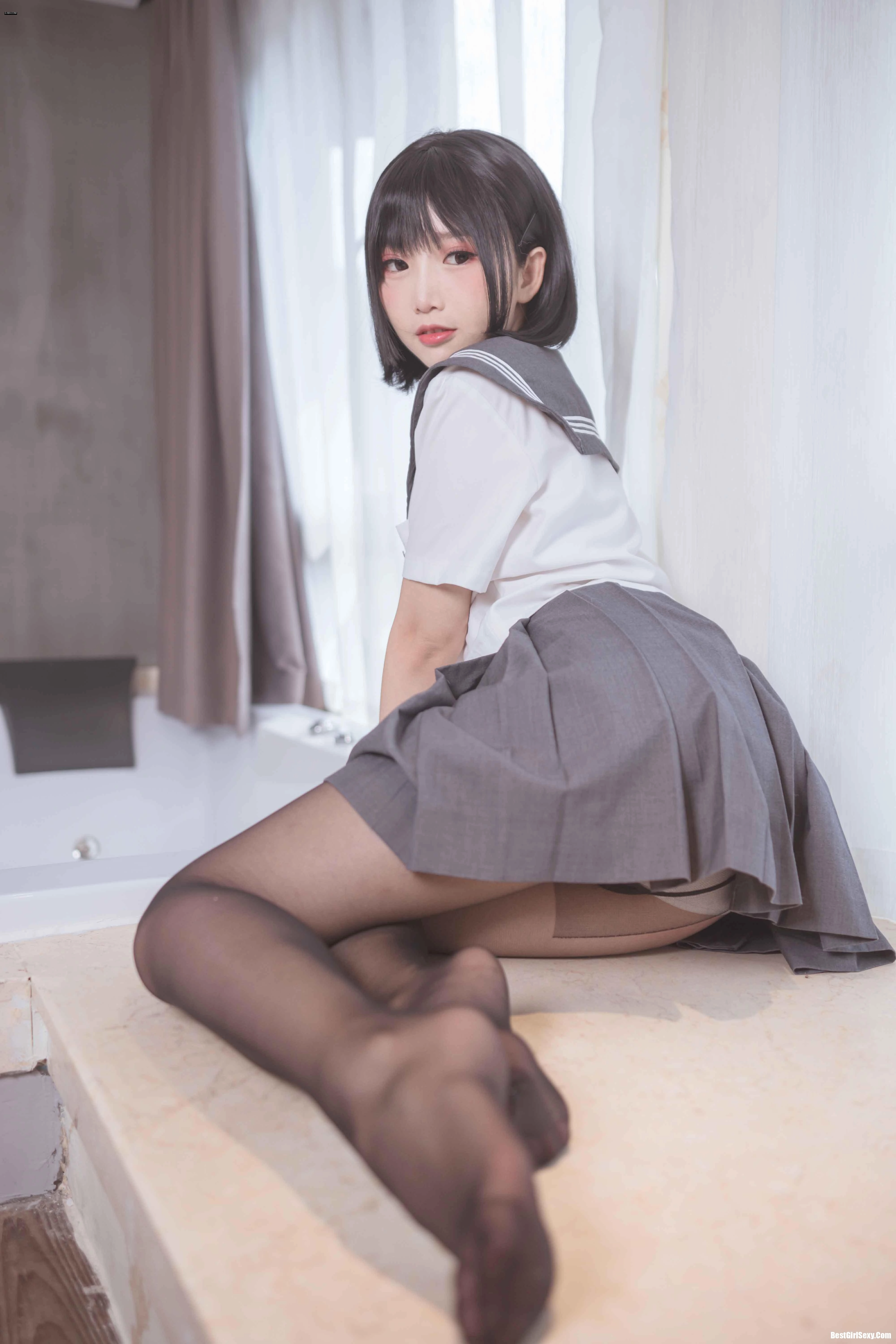 面饼仙儿 NO.016 The girl in the brain black silk JK - 第 8 张高清写真大赏