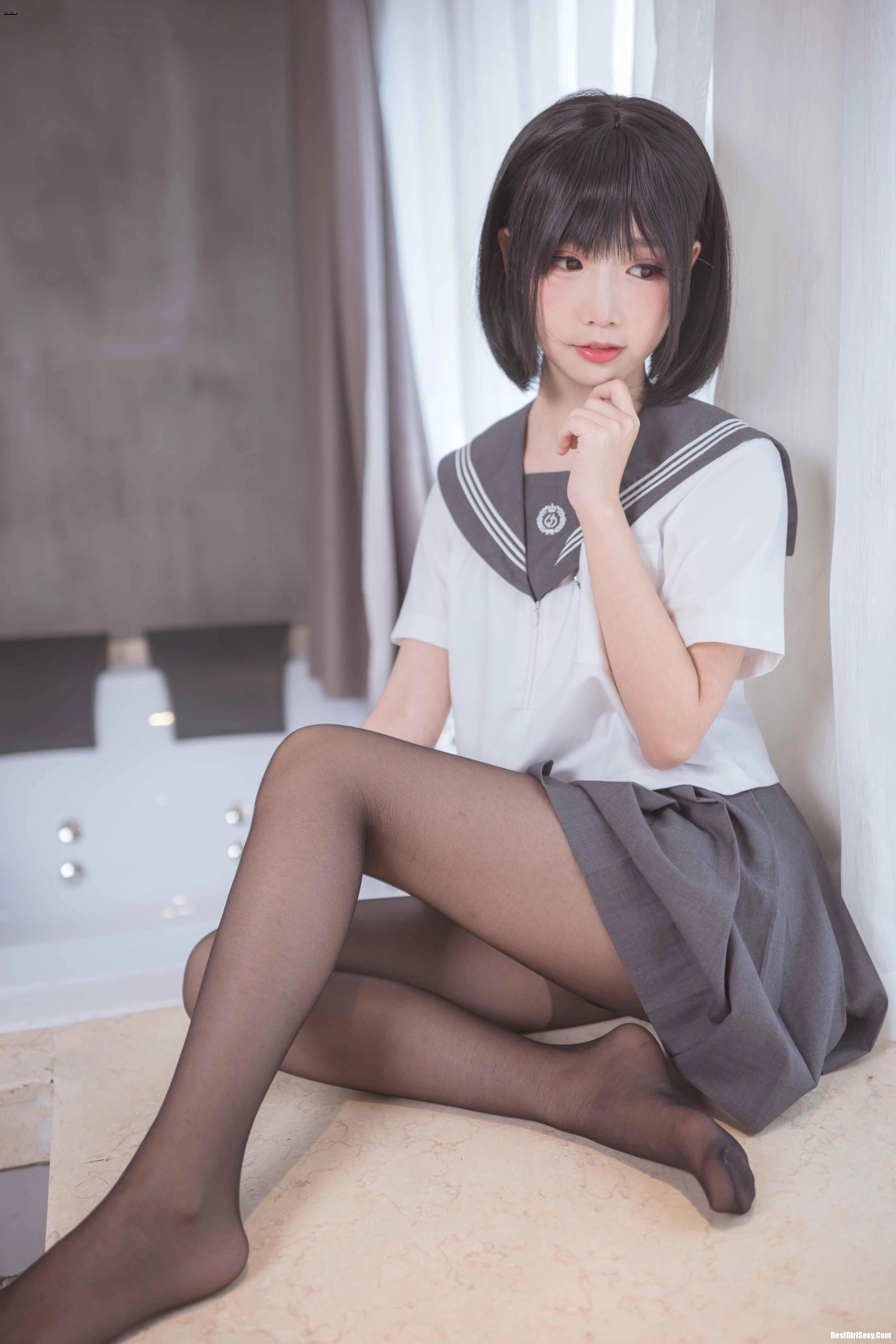 面饼仙儿 NO.016 The girl in the brain black silk JK - 第 9 张高清写真大赏